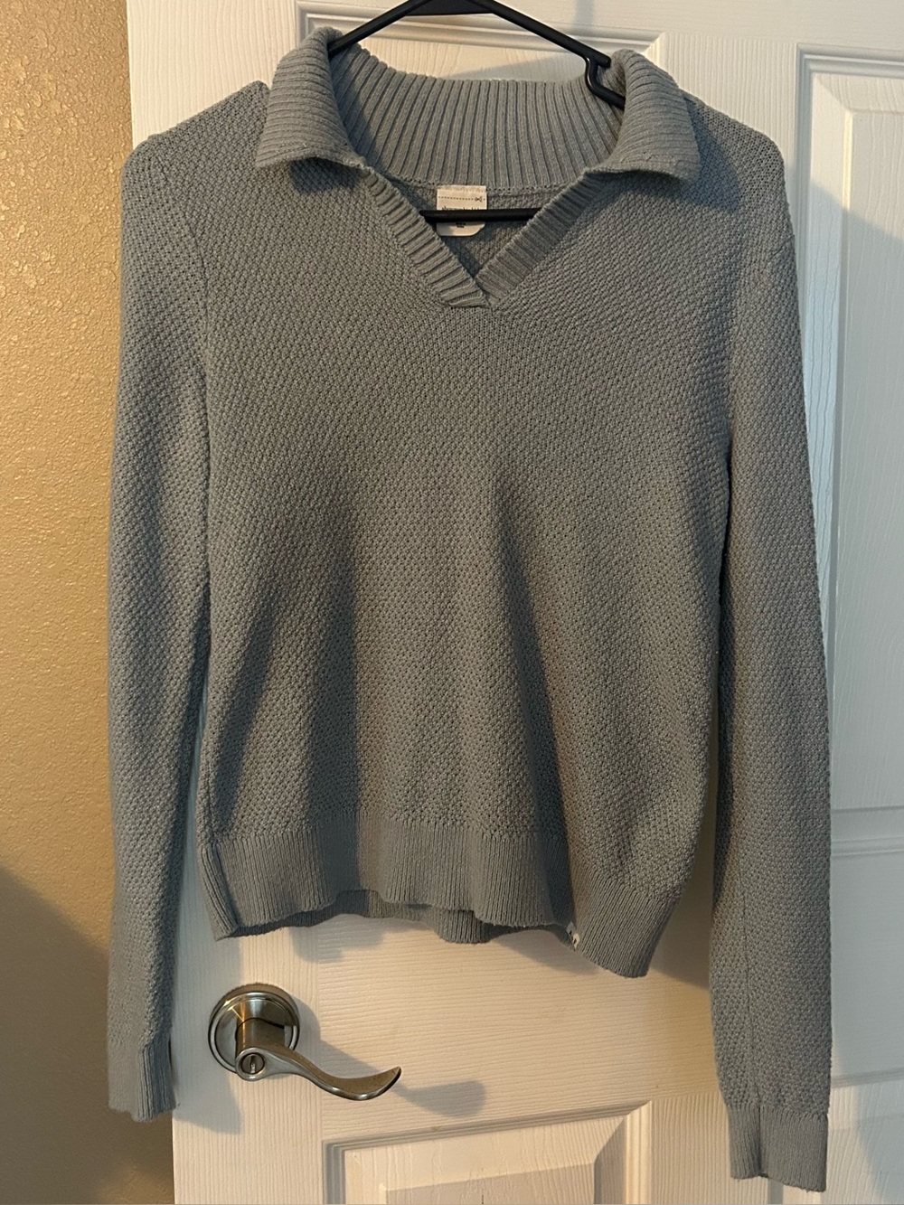 Baby blue Abercrombie kids sweater 15/16